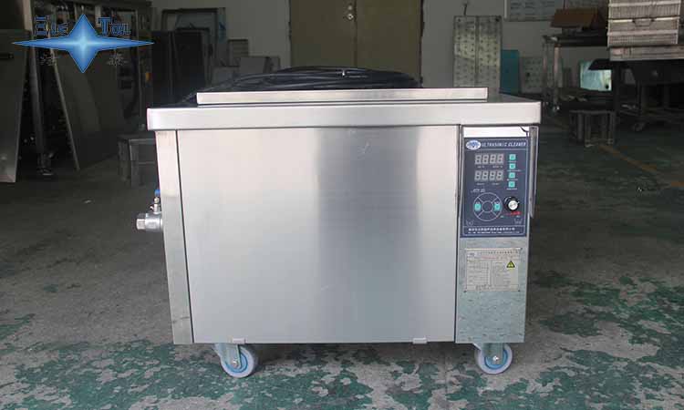 關(guān)于超聲波清洗機在網(wǎng)帶爐清洗中的應(yīng)用