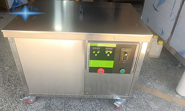 超聲波清洗機廠家｜潔泰：每天花費半小時手工除垢？換它，泡一泡就干凈