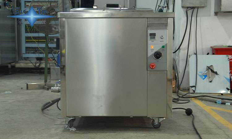 超聲波清洗機洗出發(fā)黑物質(zhì)？詳解四大成因與應對方案